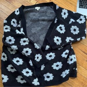 pacsun black and white floral cardigan